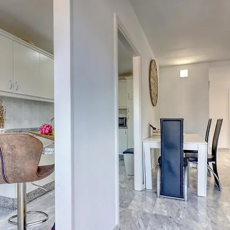 Two-floor Penthouse W/ Tub & Outdoor Terrace * Арона