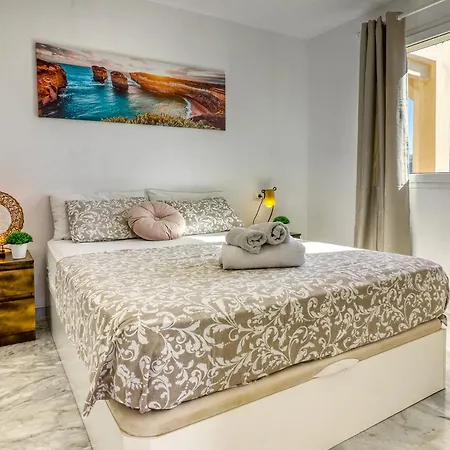 Two-floor Penthouse W/ Tub & Outdoor Terrace * Арона