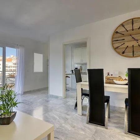 Two-floor Penthouse W/ Tub & Outdoor Terrace *