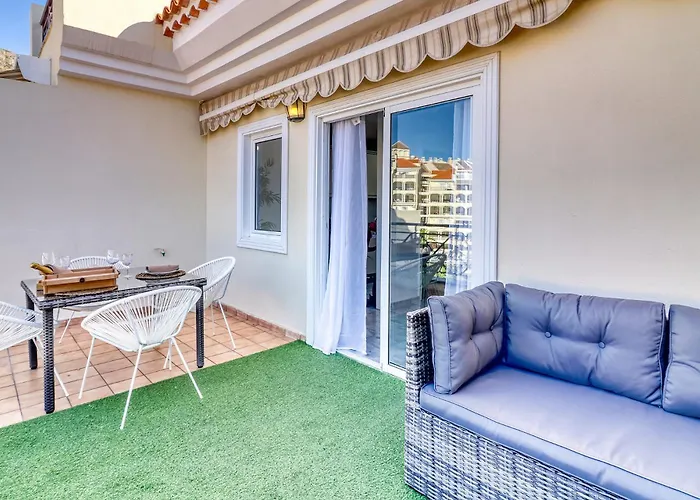 Two-floor Penthouse W/ Tub & Outdoor Terrace